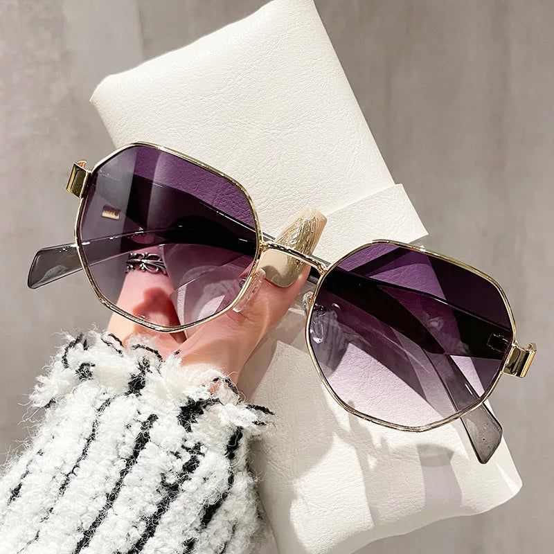 Retro Round Frame Sunglasses